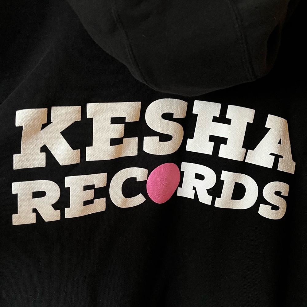 KESHA 2025 Tour Black Hoodie XL “Kesha Records/Freedom”